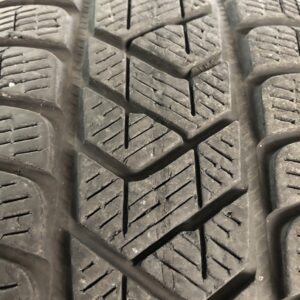 Pirelli 1956515 95T